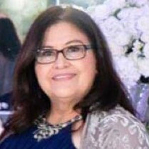 Meet your Posher, Maria dolores